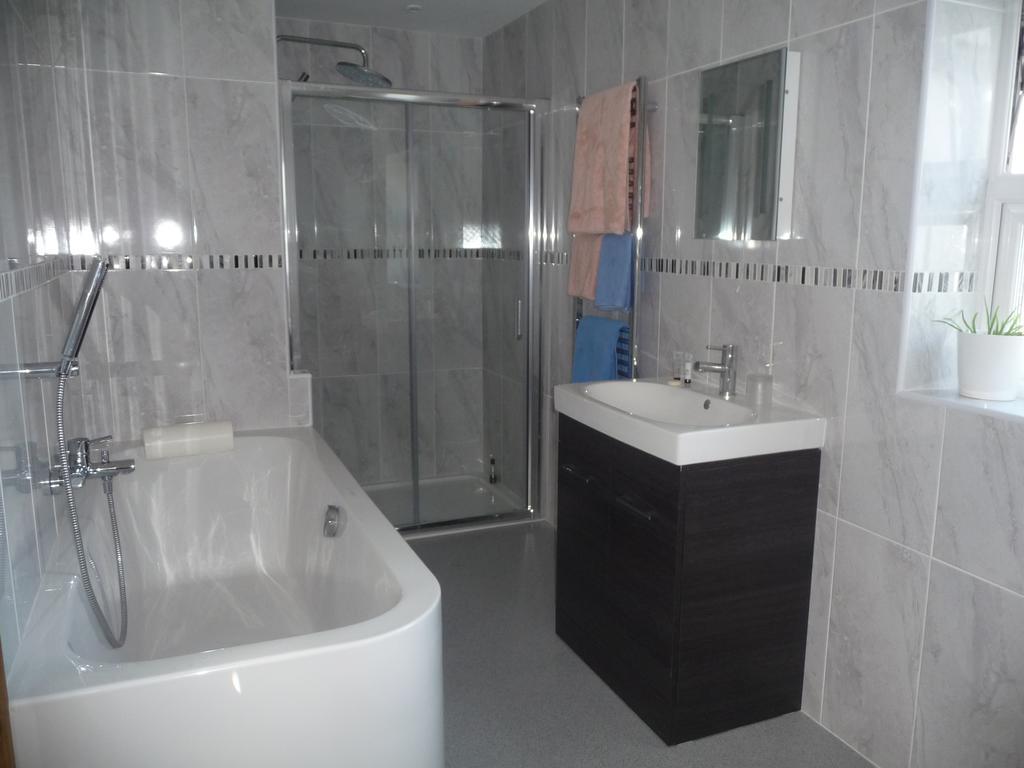 Ivy Hall Wootton Bridge  Habitación foto