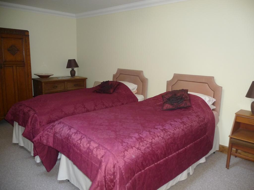 Ivy Hall Wootton Bridge  Habitación foto